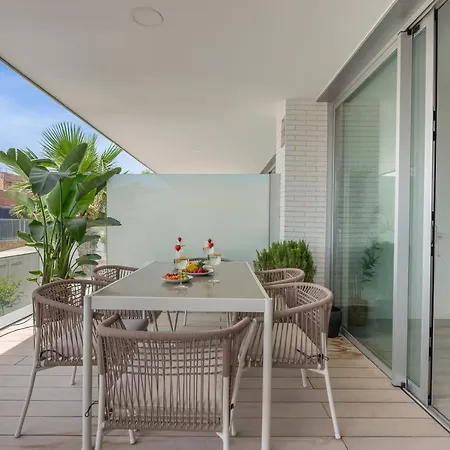 Apartment Newly Built 3 Bed Townhouse With Pool, Bbq, Sea Views Estepona