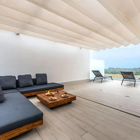 Newly Built 3 Bed Townhouse With Pool, Bbq, Sea Views Διαμέρισμα