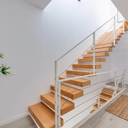 Newly Built 3 Bed Townhouse With Pool, Bbq, Sea Views *